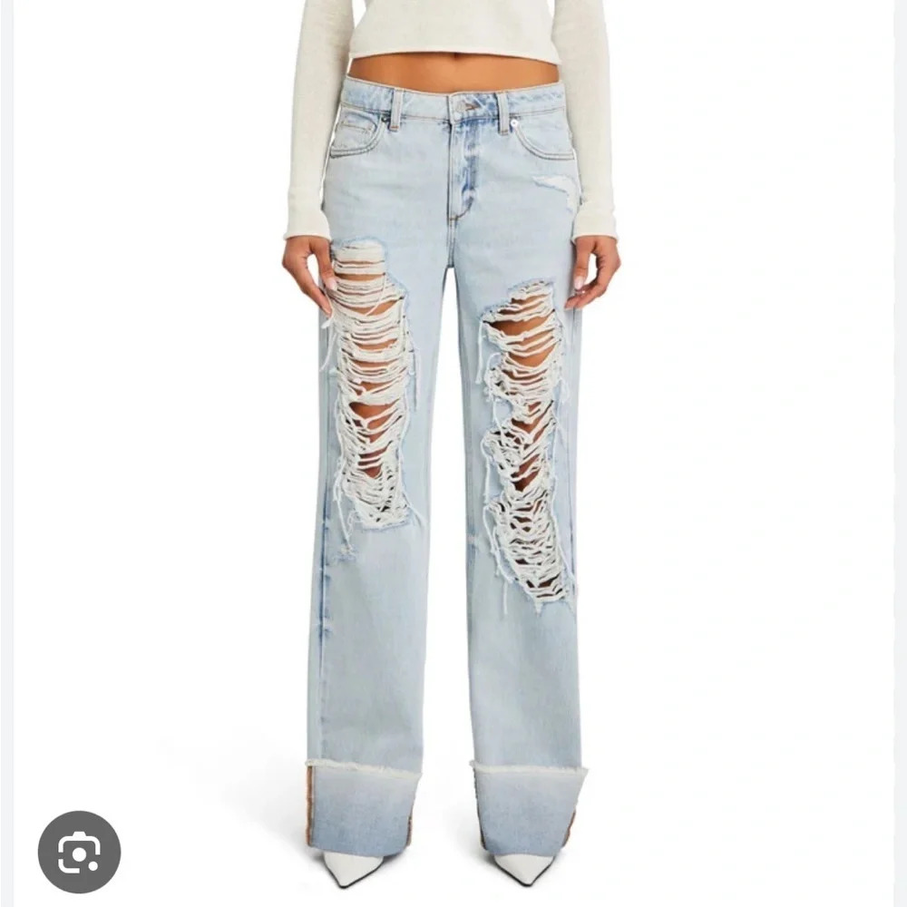 Ser.o.ya Margot Cuffed Distressed Jean